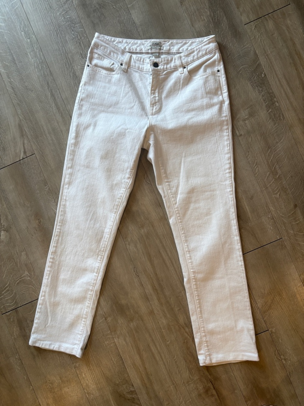 L.L. Bean “Favorite Fit” White Women's Skinny Jeans Size 8 Regular